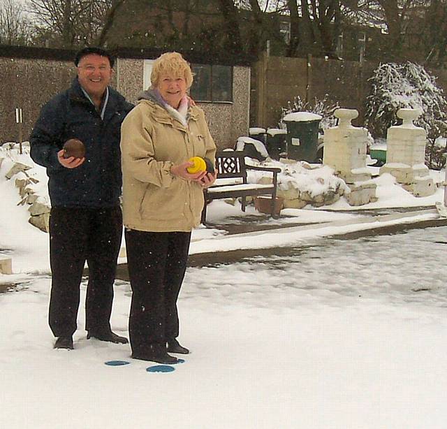 The Presidents of Milnrow (Ladybarn) Bowling Club, Ken and Joan Davies, officially opening the Harbour Lane green 