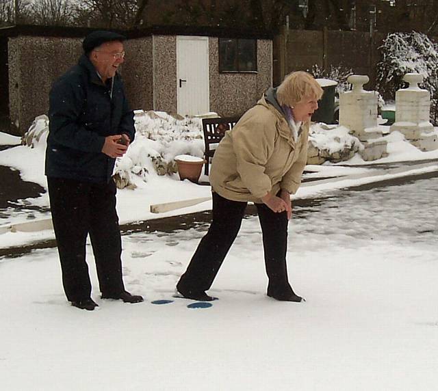 The Presidents of Milnrow (Ladybarn) Bowling Club, Ken and Joan Davies, officially opening the Harbour Lane green 