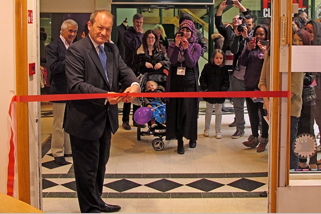 MP for Rochdale Simon Danczuk cuts the ribbon to officially open the pop-up shop