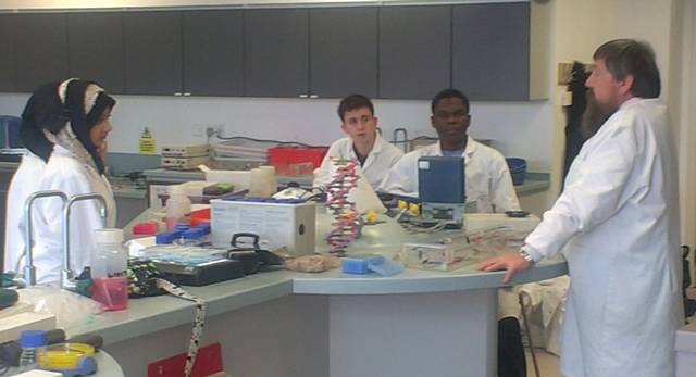 Applied Science students at Rochdale Sixth Form College with renowned biologist John Schollar, from Reading University