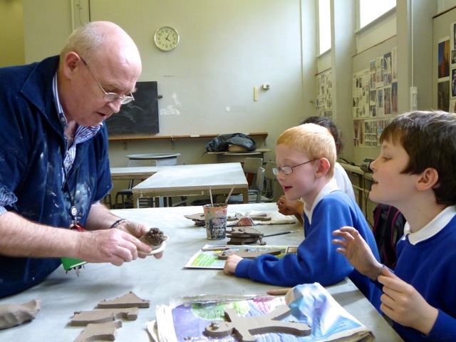 Hopwood Hall College’s Art and Design Department teaching children about screen printing and ceramics as part of its support of Healey Primary School’s Gifted and Talented Art Programme