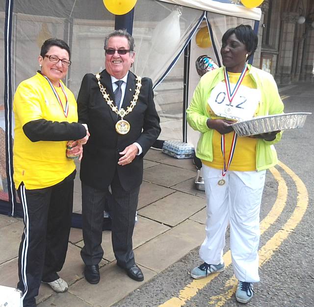 Mayor of Rochdale Councillor Peter Rush at the Dynamic Ladies Healthy Walk Challenge 