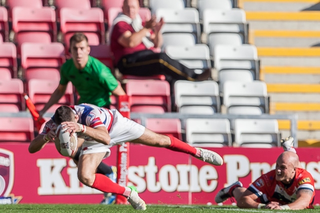 Wayne English try<br />Oldham Roughyeds v Rochdale Hornets<br /> Championship One Final