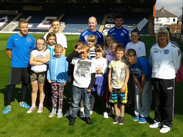 Children from Greave and Wardle meet Peter Cavanagh and Joe Rafferty