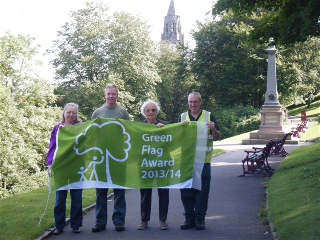 Broadfield Park Friends group member Sue Sufi, gardener Steve Kenyon, Friends group Member Ann Beesley and gardener Christian Brophy