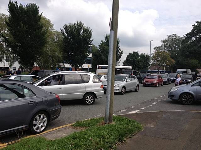 Motorists were sat waiting in lengthy traffic jams whilst parents dropped & collected children at Kingsway Park High School