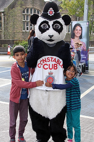 Hammad and Maliha Mughal with Constable Cub