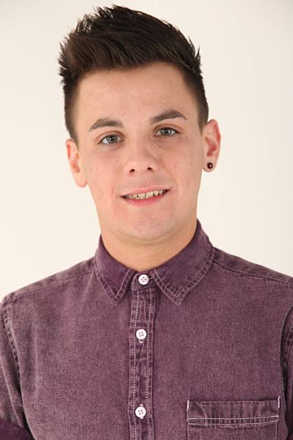 X-Factor star Danny Dearden to perform at the Rochdale Town Centre Christmas Lights Switch-On 
