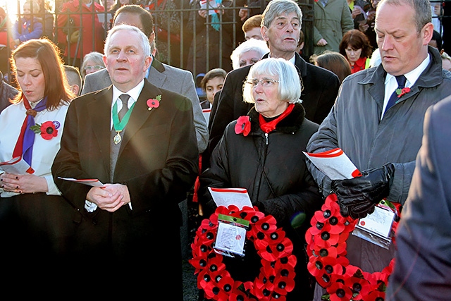 Wardle Remembrance Service