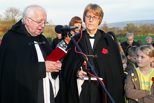 Wardle Remembrance Service