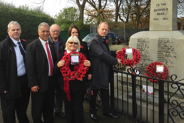 Simon Danczuk MP, local Balderstone and Kingsway councillors attended a special wreath laying ceremony at Balderstone War Memorial at Oldham Road