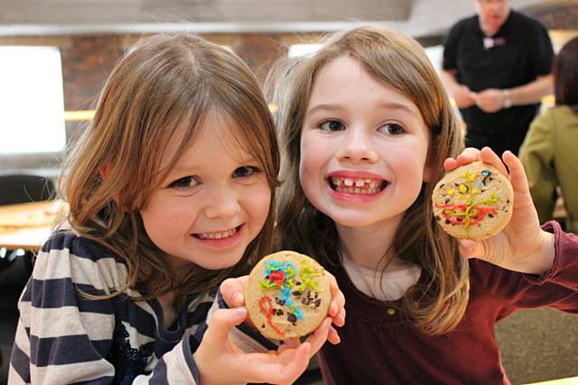 Fairtrade cookies made by children at the Jumbo Fairtrade Tea Party