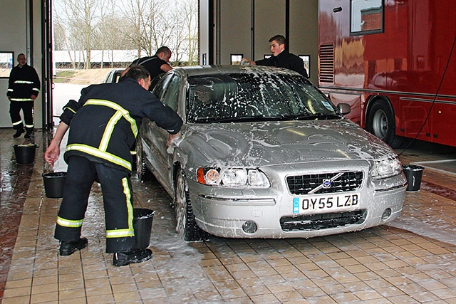 Firefighters charity car wash