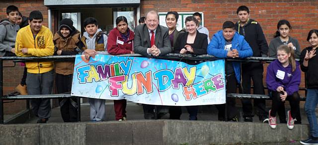 Simon Danczuk MP at the Sparth Youth Group family fun day 