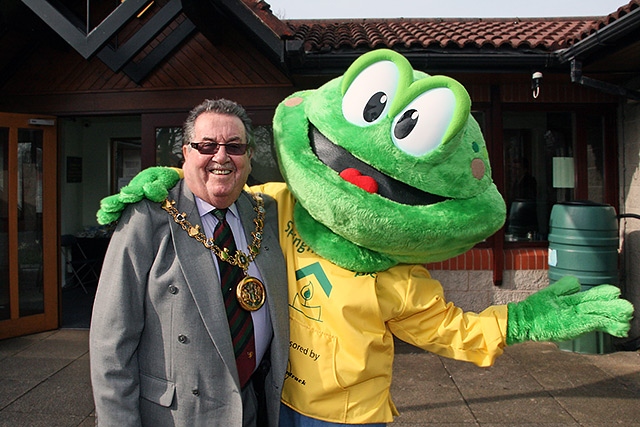 Mayor Peter Rush with Springy the Hospice Frog