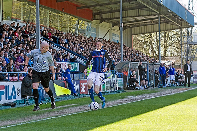 Rochdale v Southend United