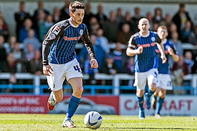 Rochdale v Southend United