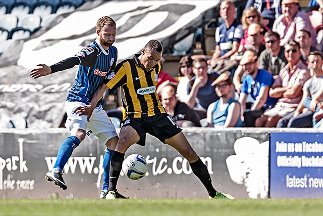 Rochdale v Southend United