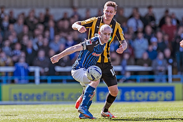 Rochdale v Southend United