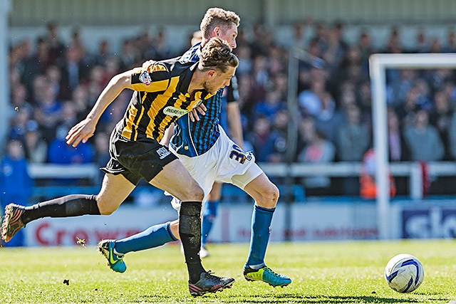 Rochdale v Southend United