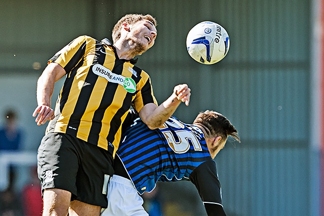 Rochdale v Southend United