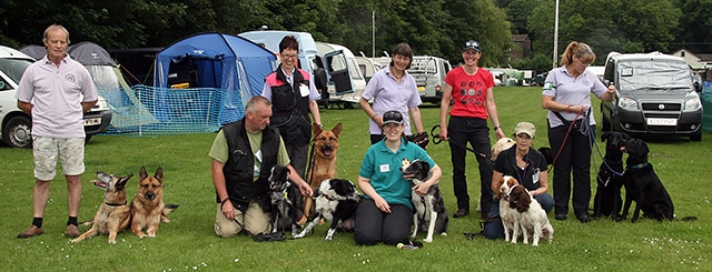 Peter with Morgan and Pepper, Martyn with Lucy and Murphy, Christine with Simba, Emily with Jasper, Cath with Tink, Shelly with Flow, Sam and Theo, Marie with Indie and Talle and Maria with Cassie