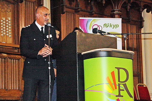 Chief Inspector Nadeem Mir accepting his Lifetime Achievement Award