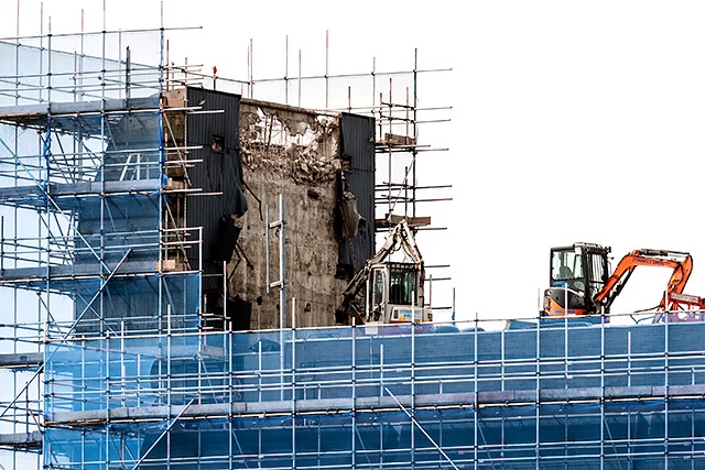 Deconstruction of the Black Box has started at the top of the building