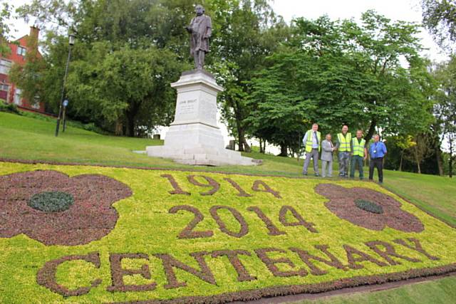 Flowerbed proudly commemorates Great War Centenary 
