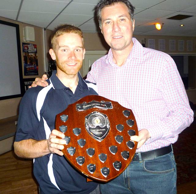 Dean Lord, winner of the Asif Mujtaba Medal with Ronnie Irani