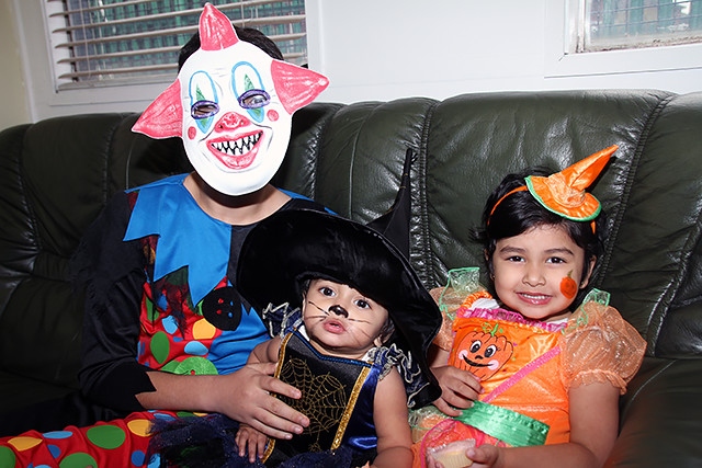 Sudden and Brimrod Community Centre Halloween party<br />Mahnoor, Shahrukh and Amelia