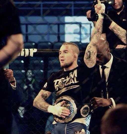 Martin Stapleton crowned BAMMA Lightweight World Cage Fighting Champion