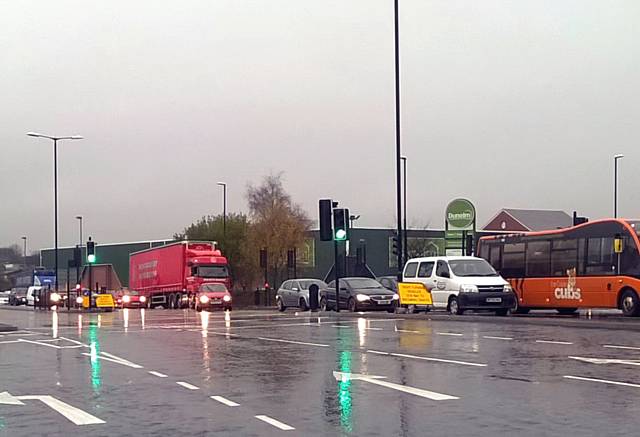 New (yellow) signs at Townhead Junction