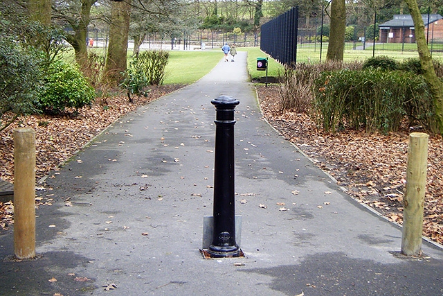 Safety locking bollards installed in Springfield Park