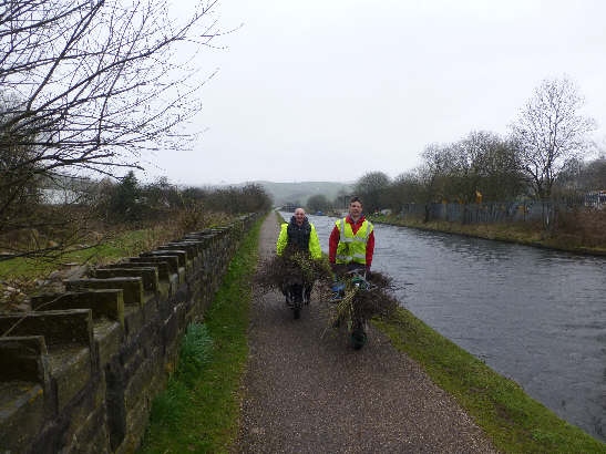 Adopt a Canal Group volunteer day in Littleborough