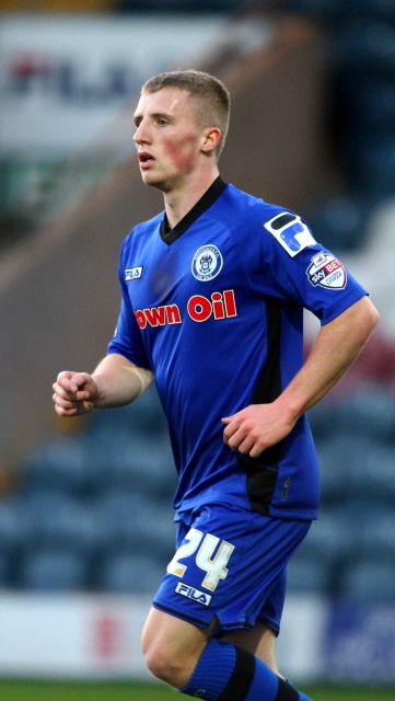 Rochdale v Swindon Town