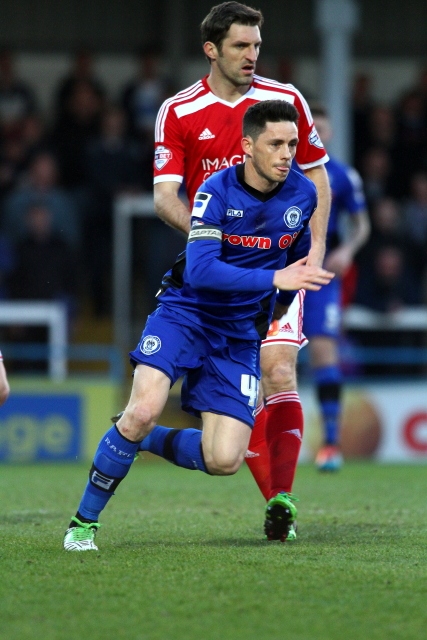 Rochdale v Swindon Town