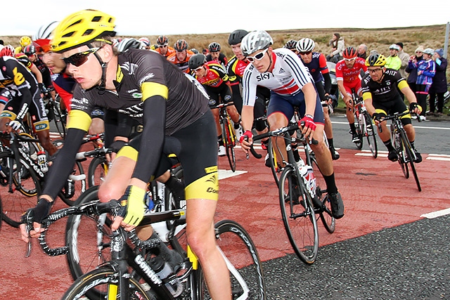 Tour de Yorkshire comes to Littleborough