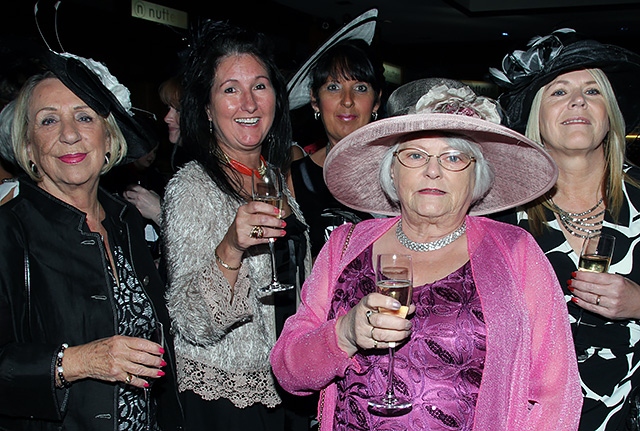 Ascot at Nutters<br />Marilyn Moore, Vivien Johnson, Paula Reeve, Linda Thomas and Liz Jackson