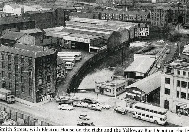 The original Yelloway offices beside the Roach weir and bridge parapet in 1960s