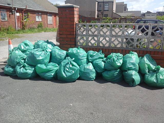 Rubbish collected around the Central Mosque