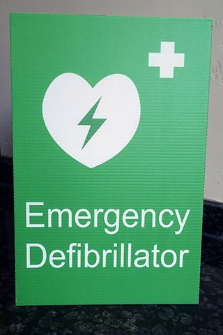 Defibrillator sign