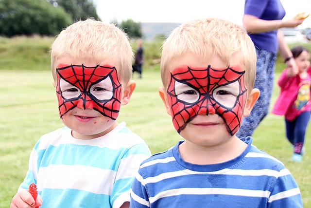 Wardle Village Fete<br />Mason and Jaxon Eves