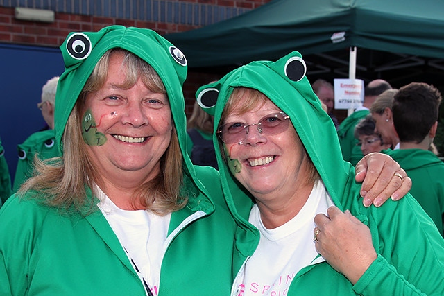 Springy's moonlit sprint or stroll<br /> Carole Lomas and Kay Ralphson