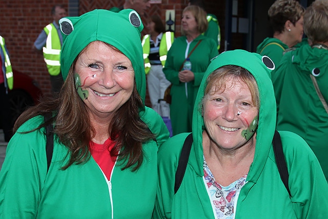 Springy's moonlit sprint or stroll<br /> Susan McMahon and Pam Davies