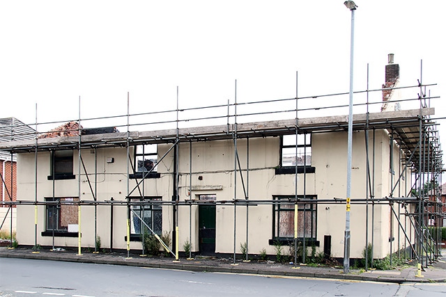 Scaffolding at the former Weavers Arms