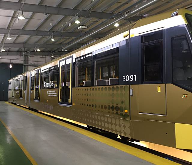 The special gold tram
