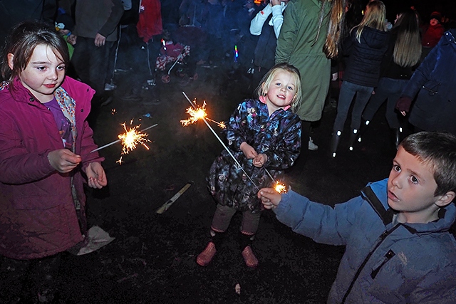 Bonfire and firework display on Cronkeyshaw Common