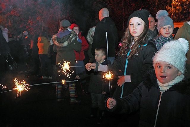 Bonfire and firework display on Cronkeyshaw Common