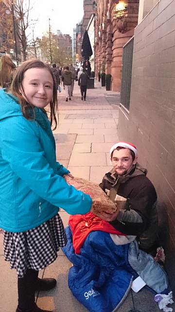 Rochdale News News Headlines Amy Whittle Shows True Spirit Of Christmas By Delivering